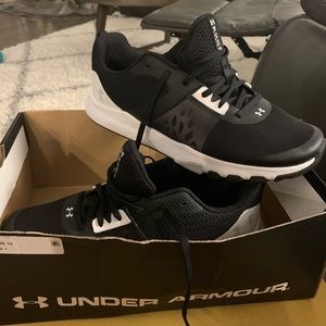 Brand new woman’s under armour Tribase Edge Trainer